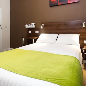 Kamer met een King Size Bed